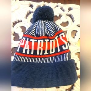 New Era New England Patriots Pom Hat. Genuine NFL Merchandise